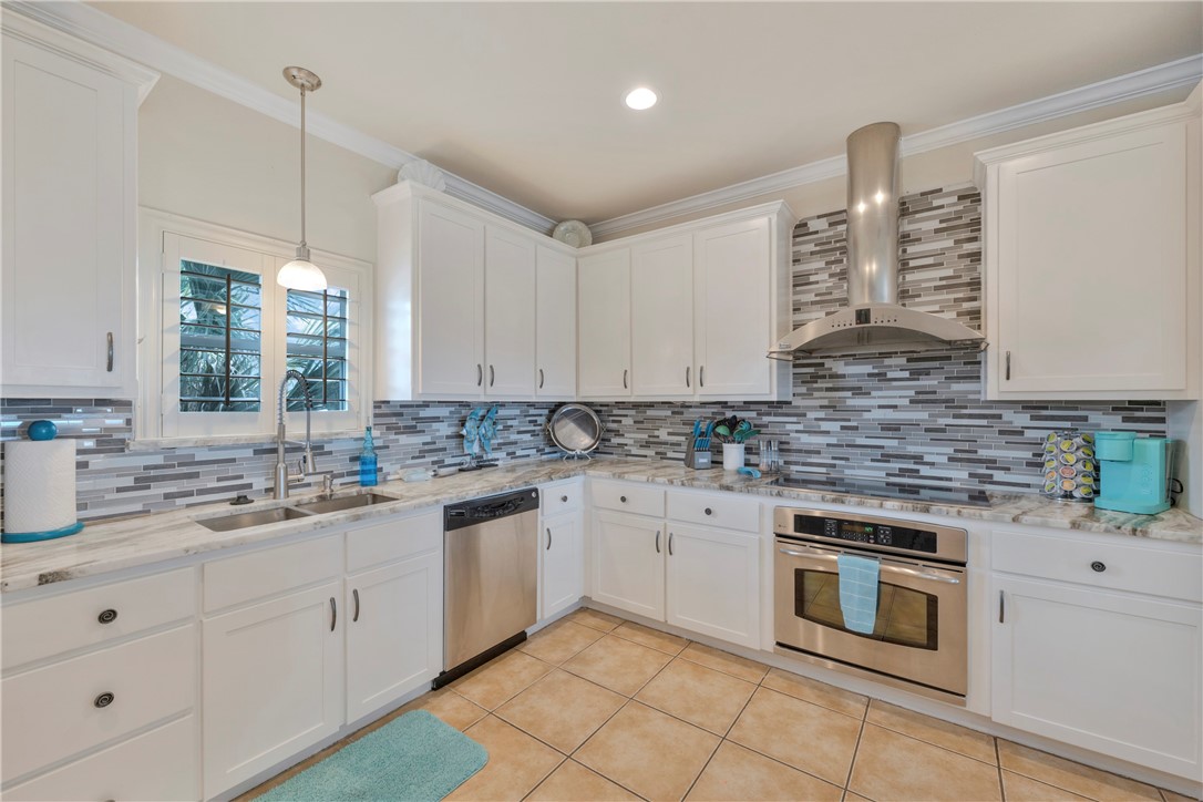 660 Kara Lane Port Aransas TX 78373