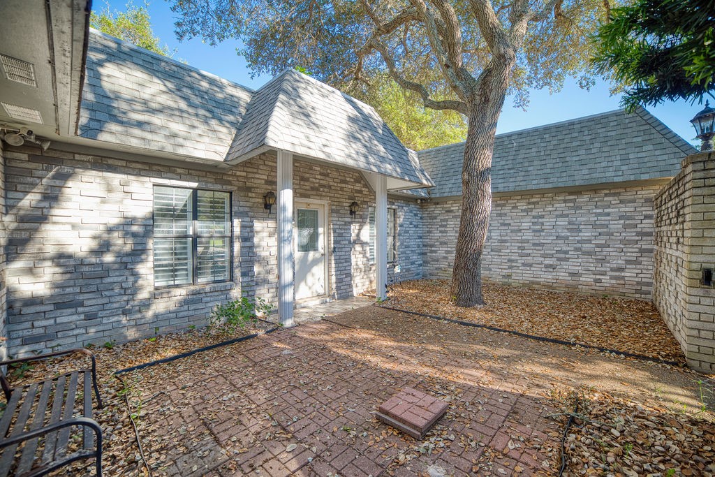 410 Fairway Oaks Street Rockport TX 78382