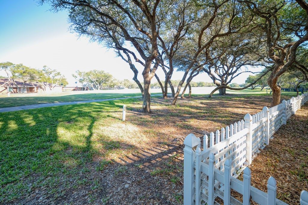 410 Fairway Oaks Street Rockport TX 78382