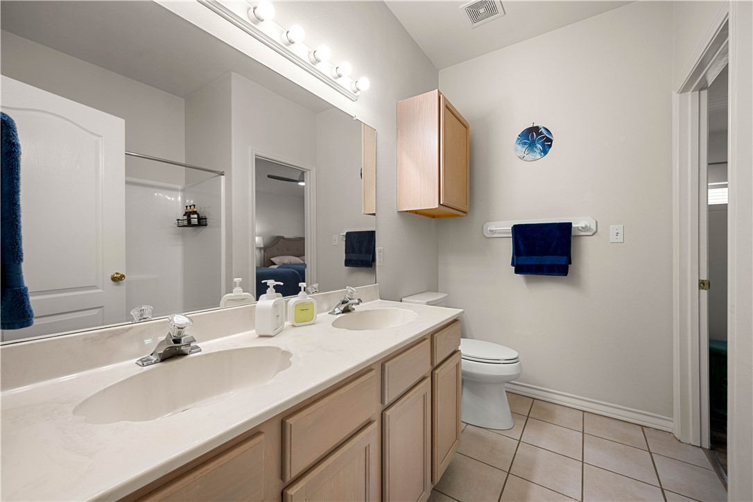 15102 Leeward Drive 604 Corpus Christi TX 78418