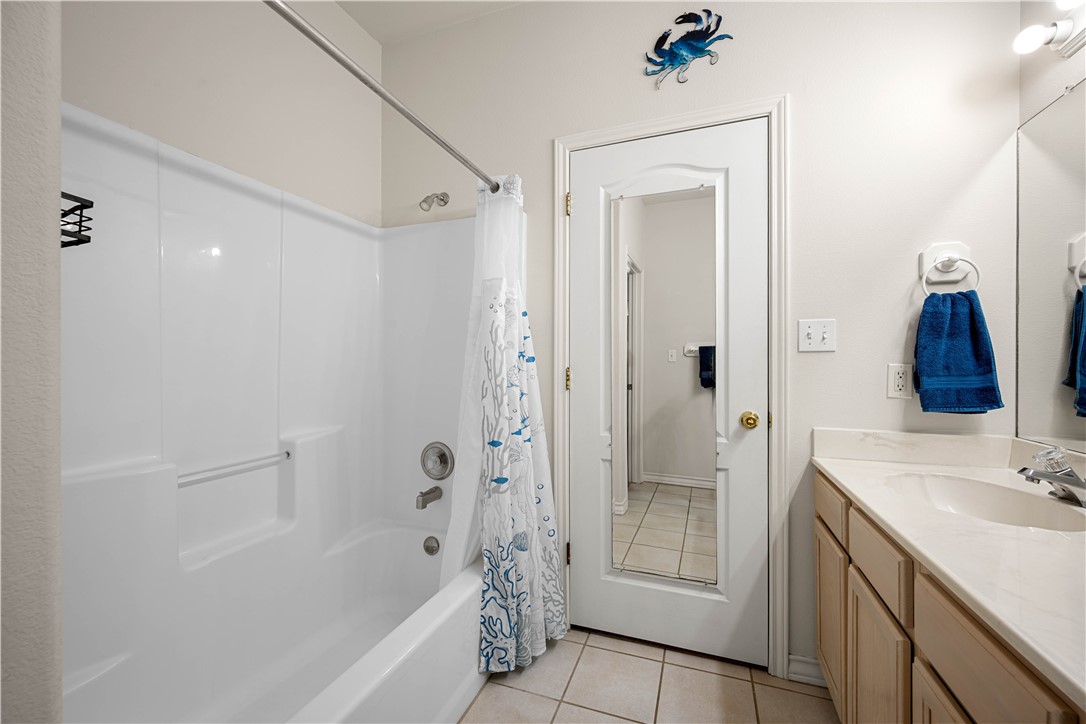 15102 Leeward Drive 604 Corpus Christi TX 78418