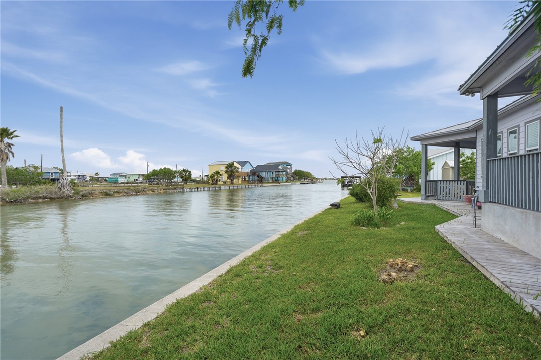 112 Ball Street Rockport TX 78382