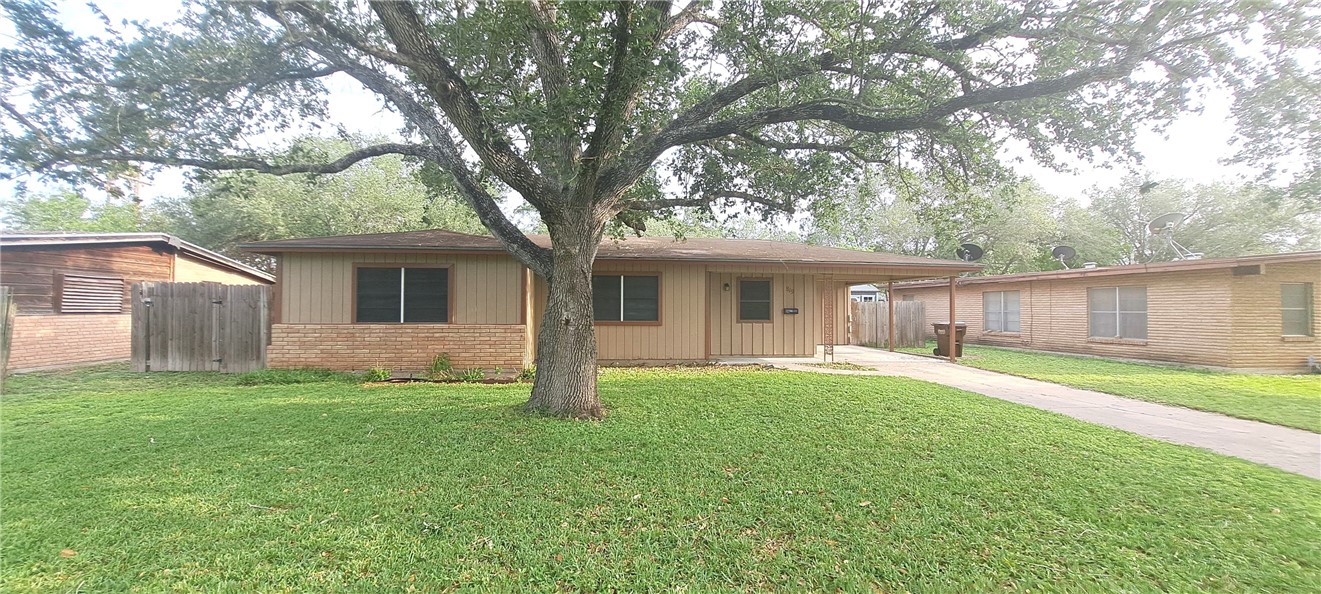 819 W G Avenue Kingsville TX 78363