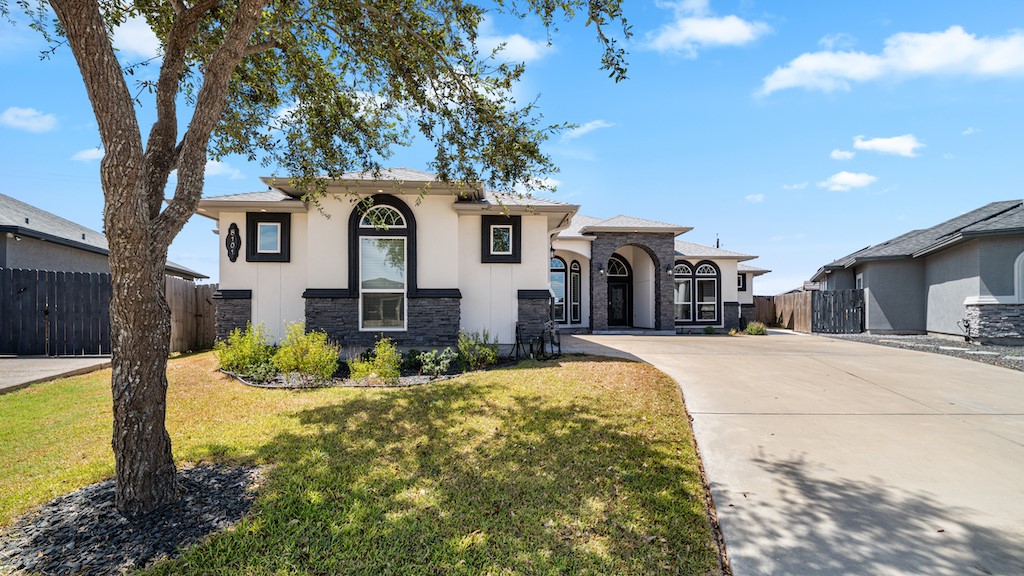 8101 Denali Drive Corpus Christi TX 78414