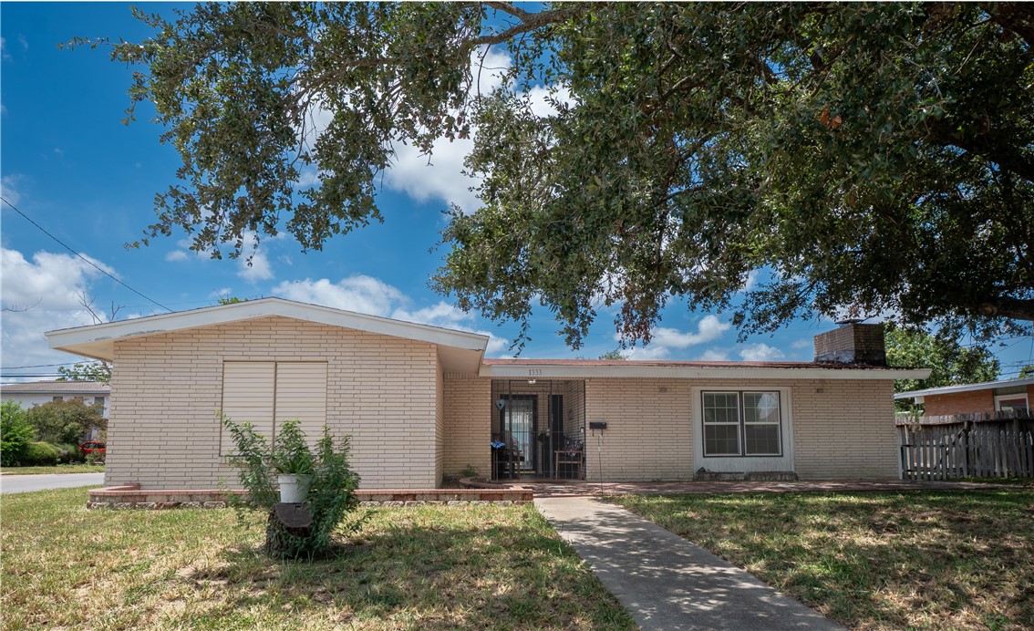 1333 Casa Verde Drive Corpus Christi TX 78411