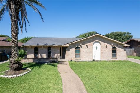 108 Poesta Drive Portland TX 78374