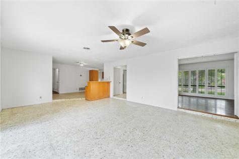 445 Poenisch Corpus Christi TX 78412