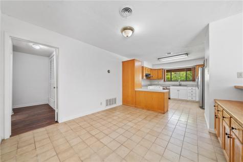 445 Poenisch Corpus Christi TX 78412