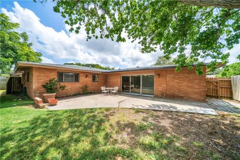445 Poenisch Corpus Christi TX 78412