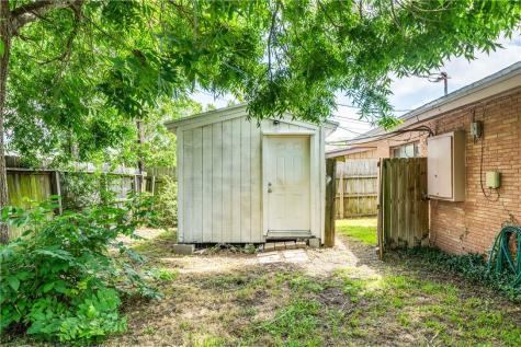 445 Poenisch Corpus Christi TX 78412