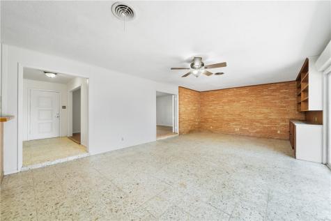 445 Poenisch Corpus Christi TX 78412