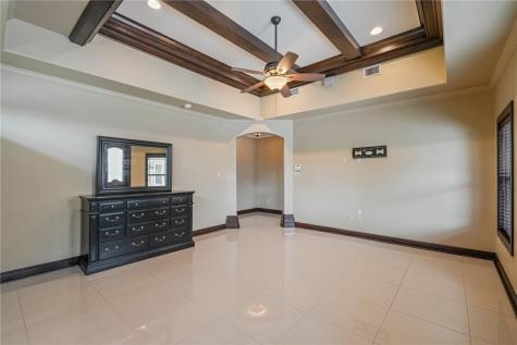 5498 Lonesome Dove Robstown TX 78380