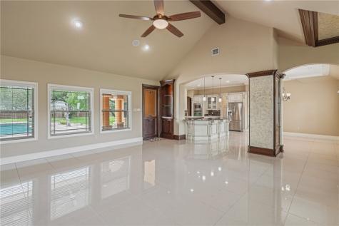 5498 Lonesome Dove Robstown TX 78380