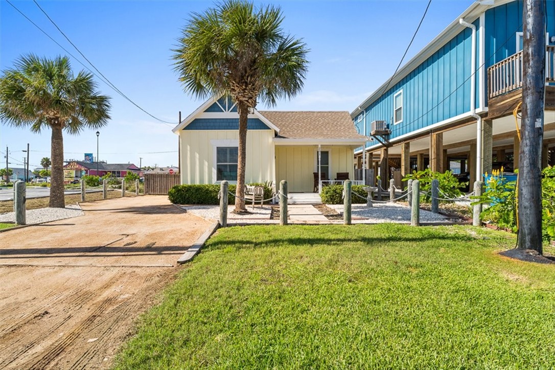 201 E Oaks Avenue Port Aransas TX 78373