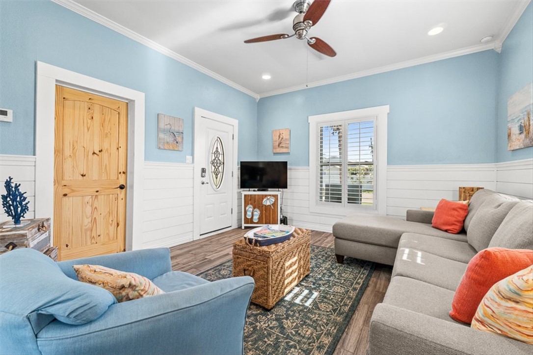 201 E Oaks Avenue Port Aransas TX 78373