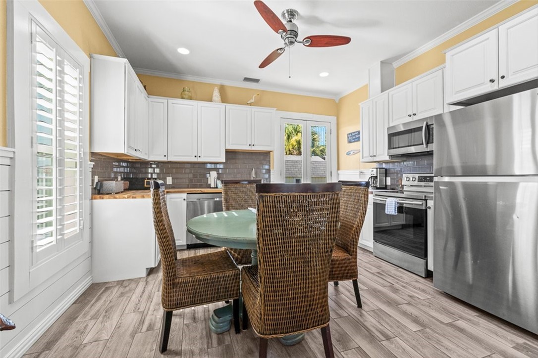 201 E Oaks Avenue Port Aransas TX 78373