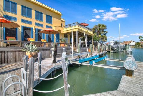 320 Bahia Mar Port Aransas TX 78373