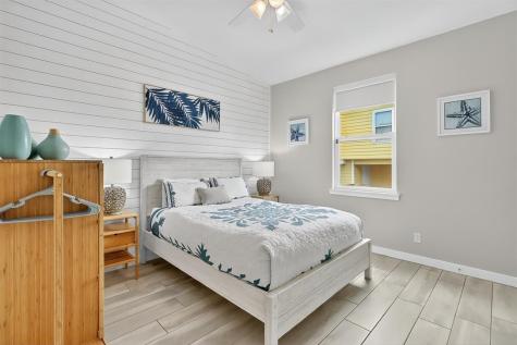 1813 S 11th Street 102 Port Aransas TX 78373