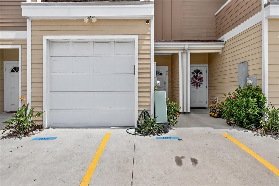 1813 S 11th Street 102 Port Aransas TX 78373
