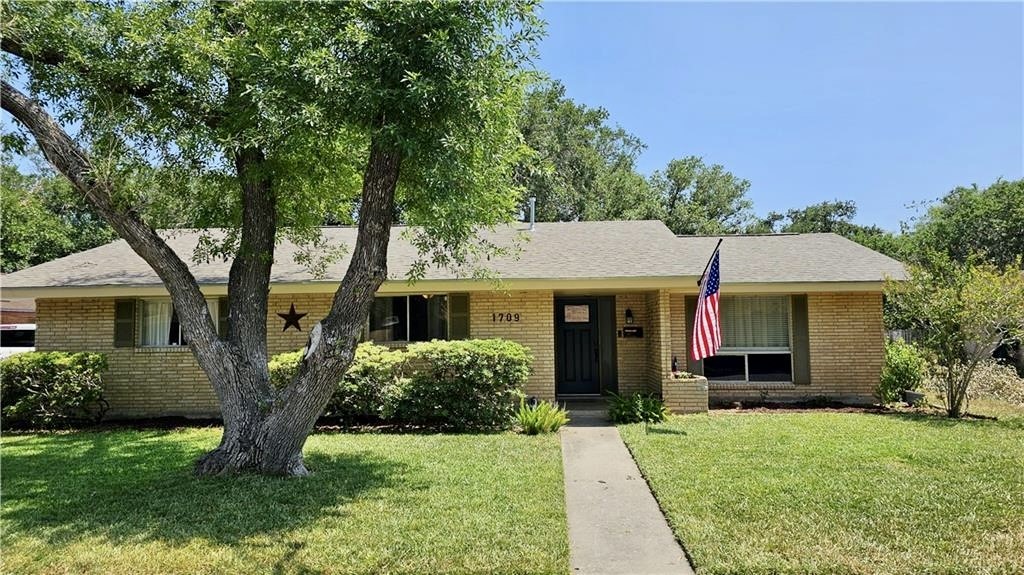 1709 Santa Monica Street Kingsville TX 78363