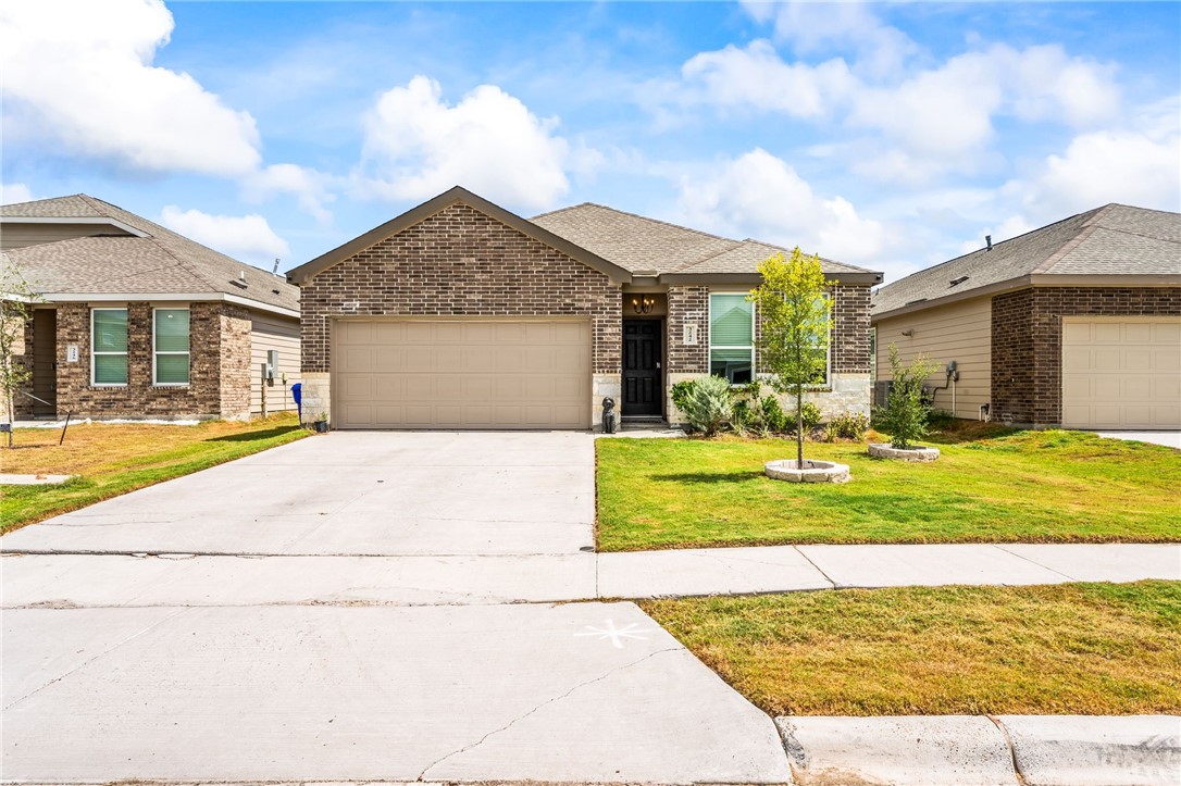 3242 Camaro Street Corpus Christi TX 78410