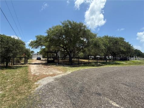 142 Vercie Street Rockport TX 78382