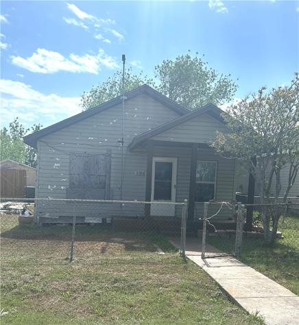 135 Allende Street Taft TX 78390