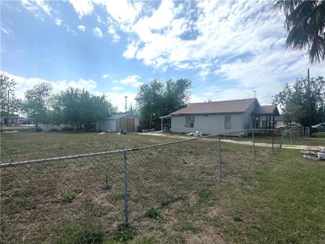 135 Allende Street Taft TX 78390