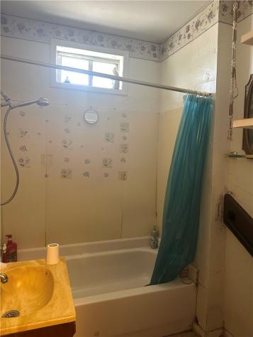 135 Allende Street Taft TX 78390