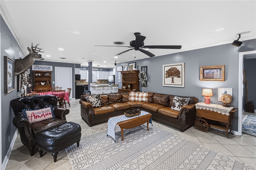 633 Moray Place Corpus Christi TX 78411