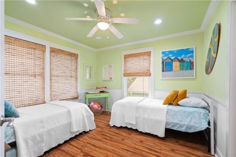 1419 S Magnolia Rockport TX 78382