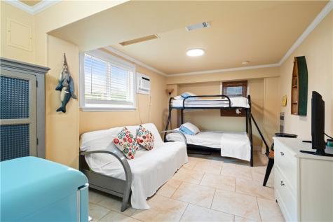 1419 S Magnolia Rockport TX 78382
