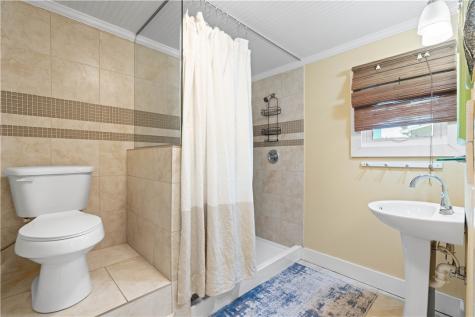 1419 S Magnolia Rockport TX 78382