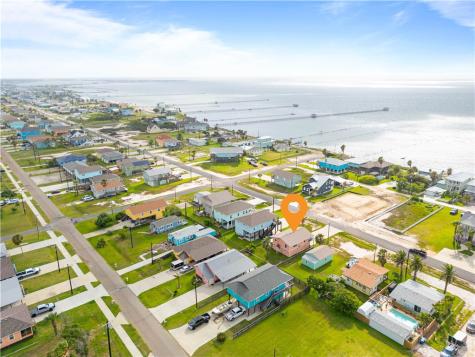 1419 S Magnolia Rockport TX 78382