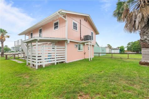 1419 S Magnolia Rockport TX 78382