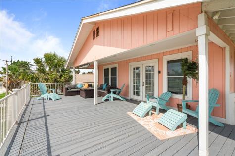1419 S Magnolia Rockport TX 78382