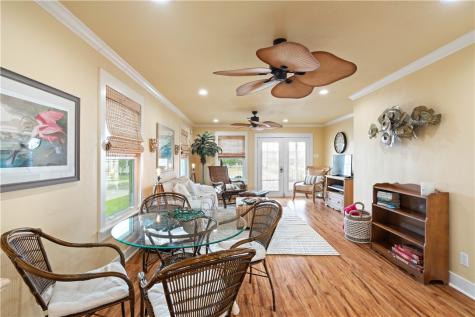 1419 S Magnolia Rockport TX 78382
