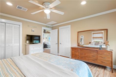 1419 S Magnolia Rockport TX 78382