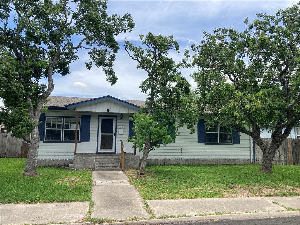 1610 Merriman Avenue Corpus Christi TX 78412