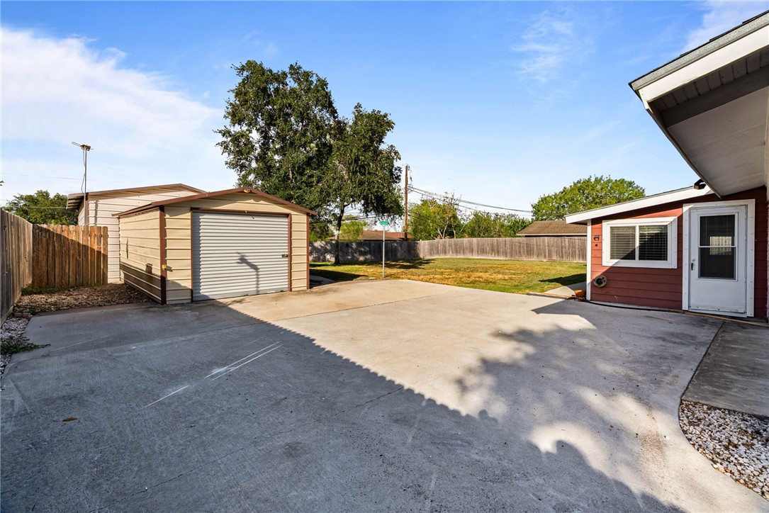 9418 Huntington Drive Corpus Christi TX 78410
