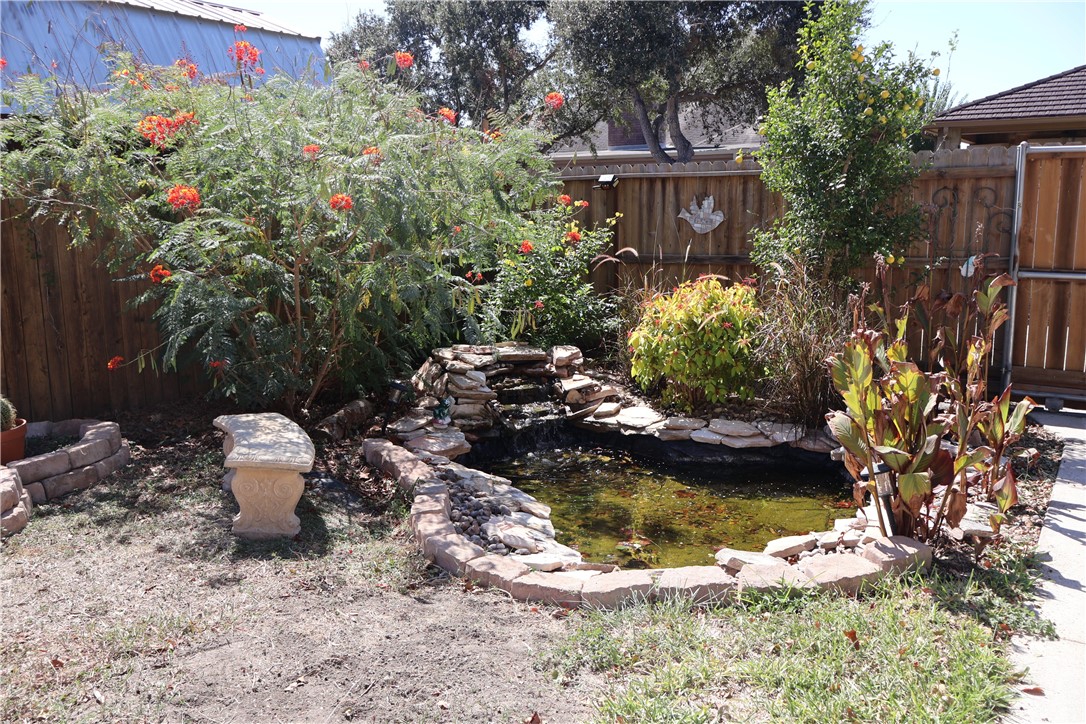 7725 Starnberg Lake Drive Corpus Christi TX 78413