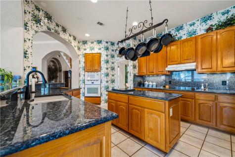 230 Shamrock Drive Floresville TX 78114
