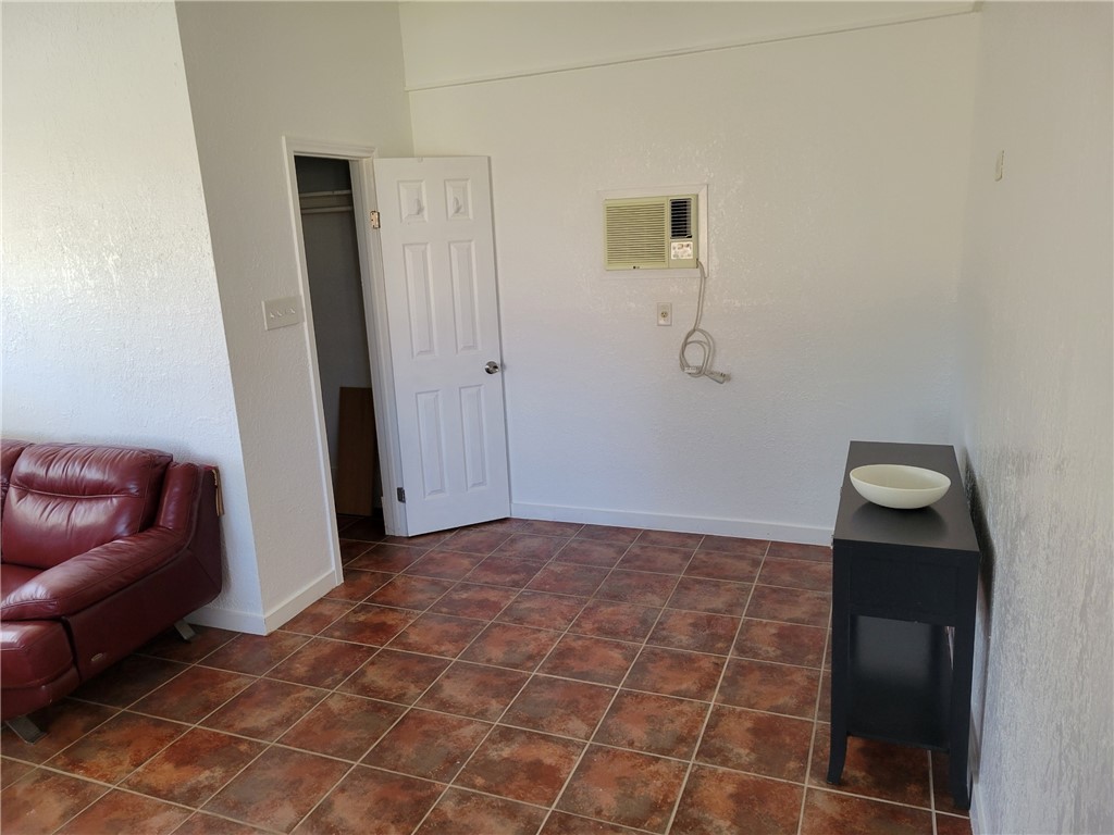 415 8th Bandera TX 78003