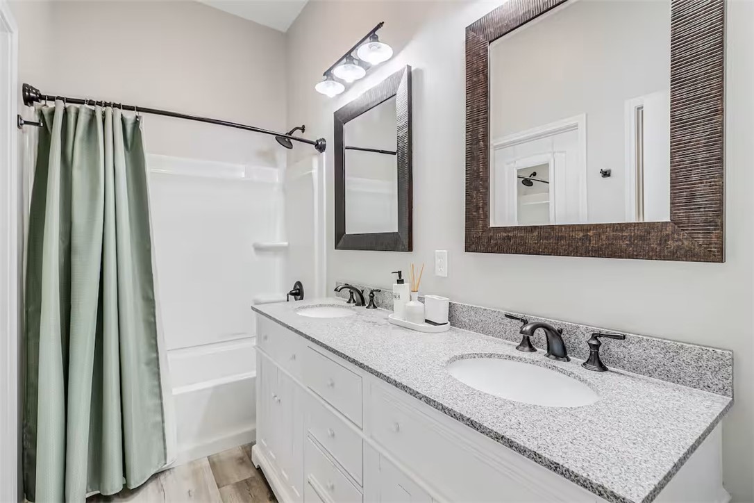 199 Paradise Drive Rockport TX 78382