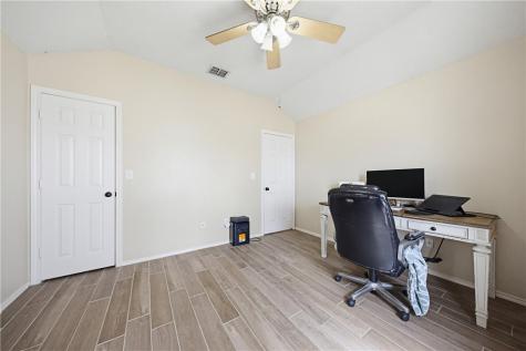 1004 La Mirada Portland TX 78374