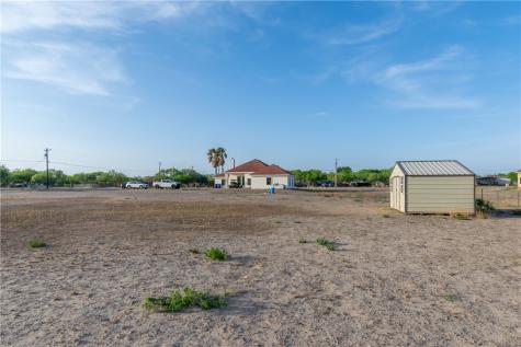 108 County Road 1601 Creek Alice TX 78332