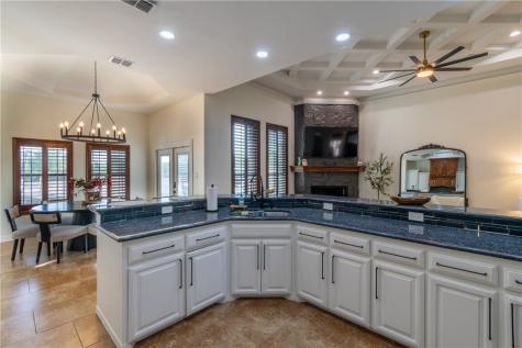 108 County Road 1601 Creek Alice TX 78332