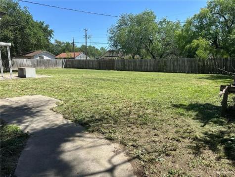 805 W Bennett Street Falfurrias TX 78355