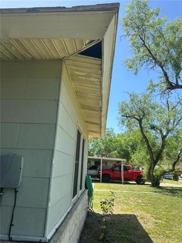 805 W Bennett Street Falfurrias TX 78355