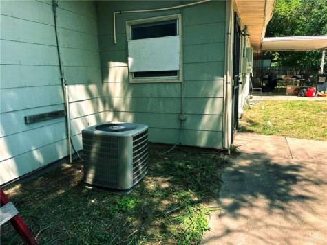 805 W Bennett Street Falfurrias TX 78355